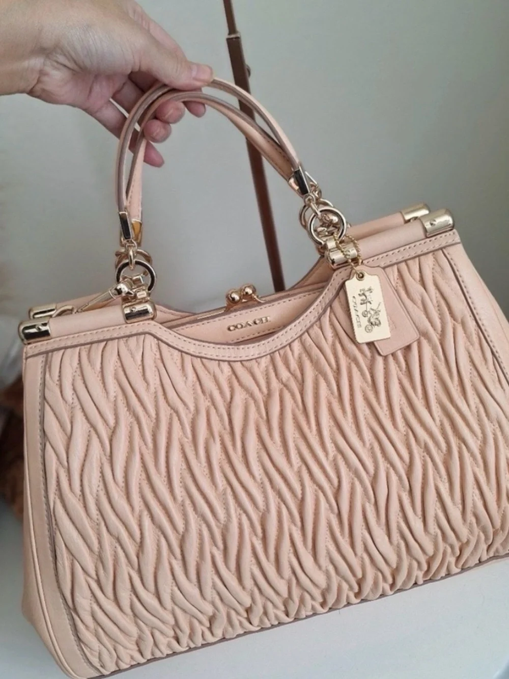 Gorgeous Coach Carrie - leather satchel in apricot F27681 *LIMITED EDITION*